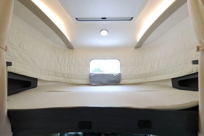 5 overcab be of Star Milkway IVECO Chassis 3 Slide-out Motorhome(001)